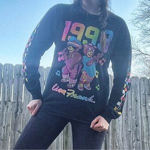 Lisa Frank - Retro 1993
Dancing Hip-Hop Bears Black long -sleeve shirt